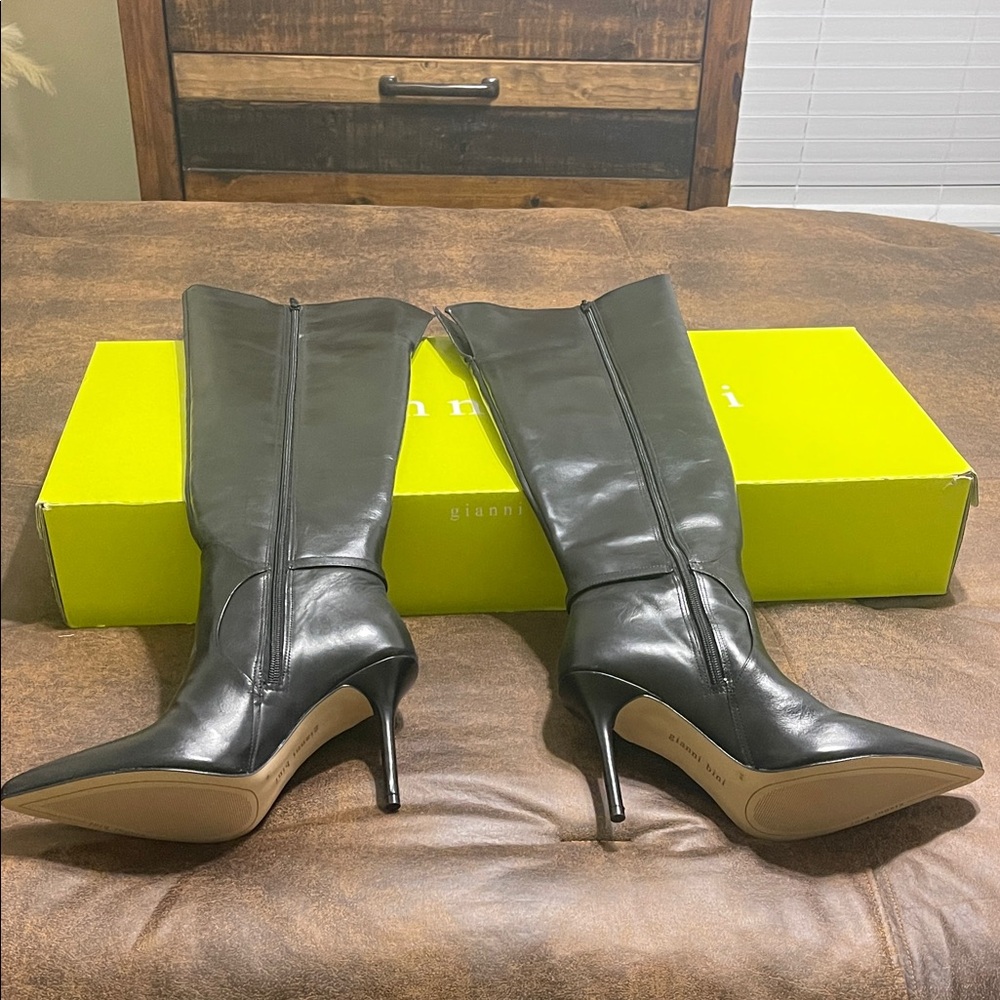 Gianni Bini Sleek Black Heeled Boots